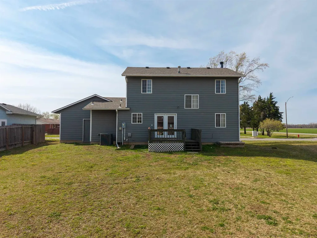 210 Hymer Drive Sedgwick KS 67135
