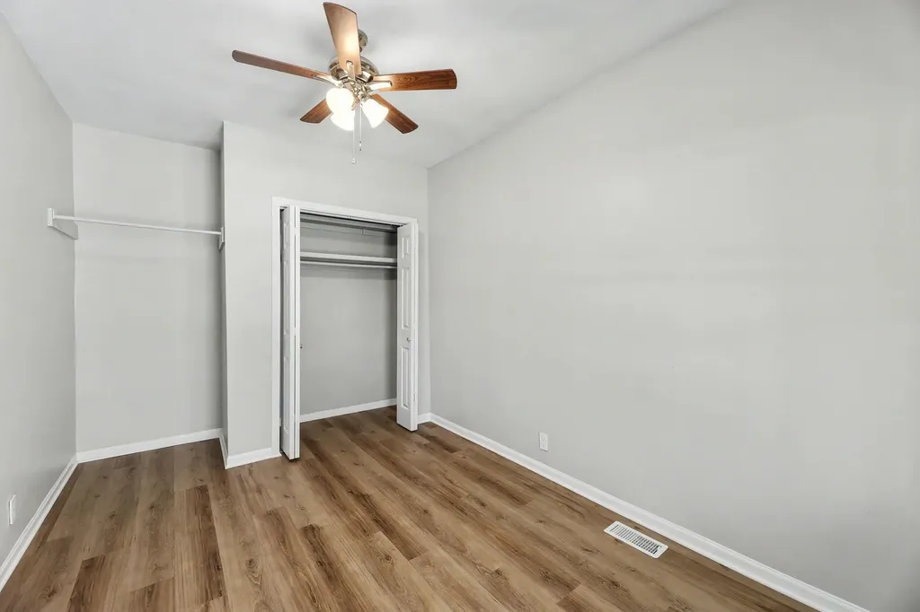 206 Pine Street Halstead KS 67056
