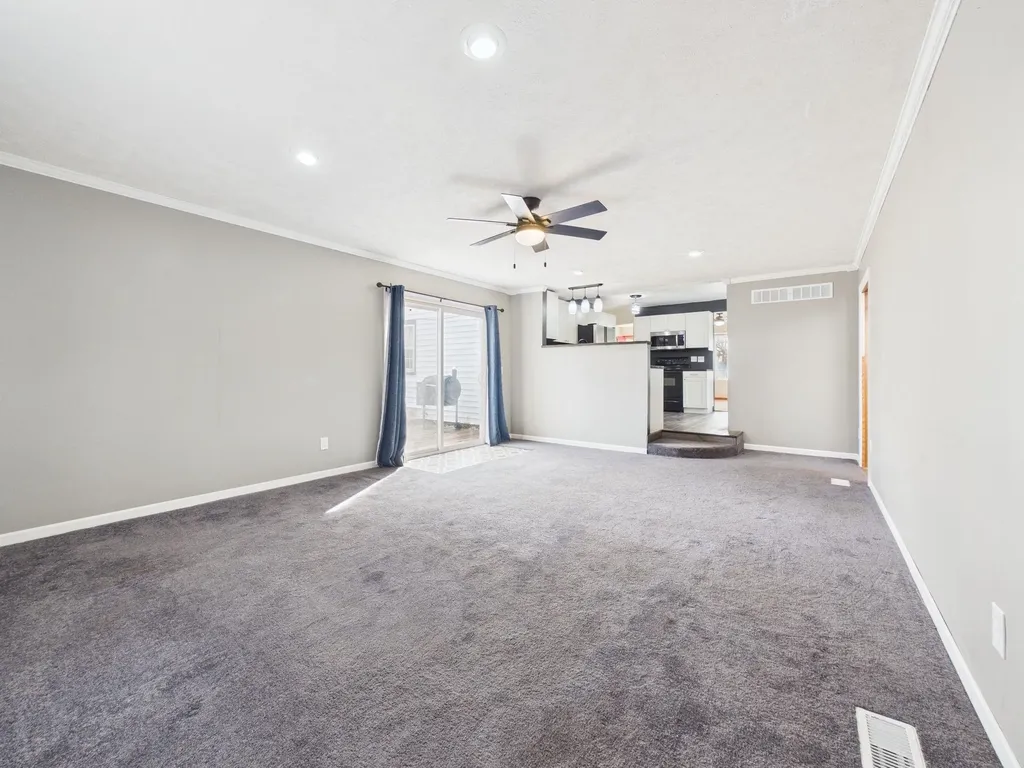 510 Wire Avenue Haysville KS 67060