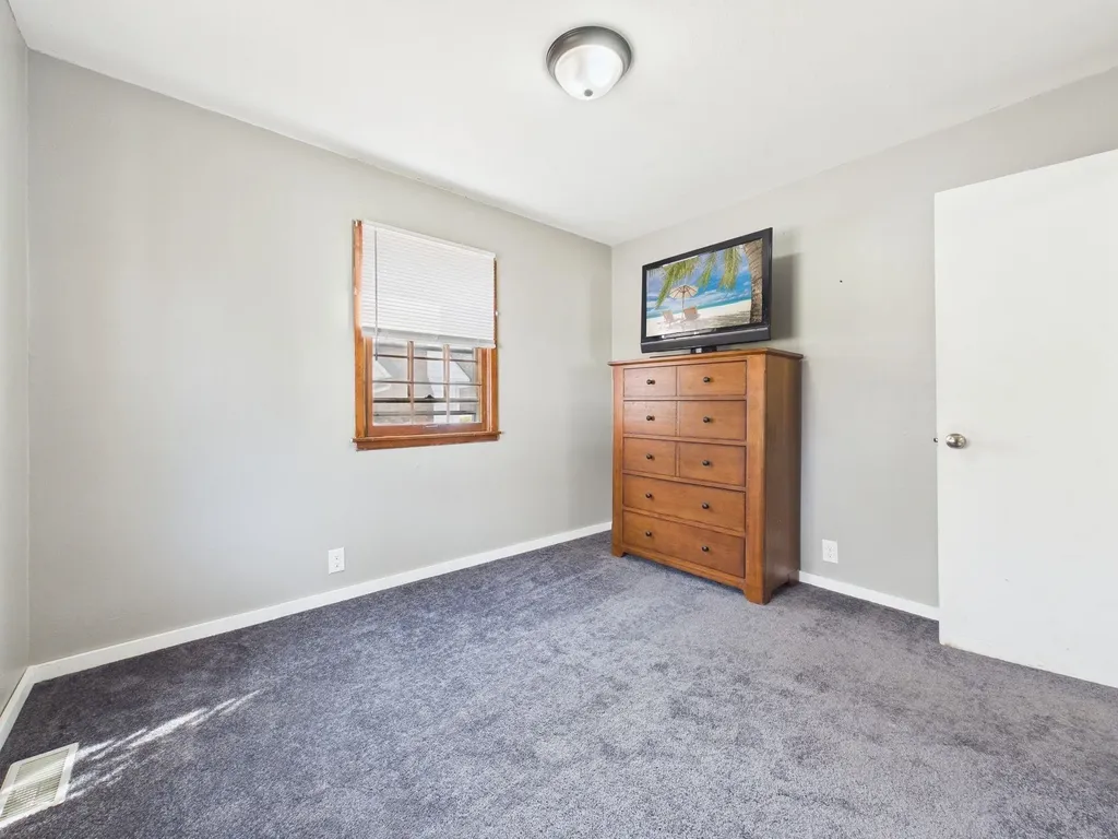 510 Wire Avenue Haysville KS 67060