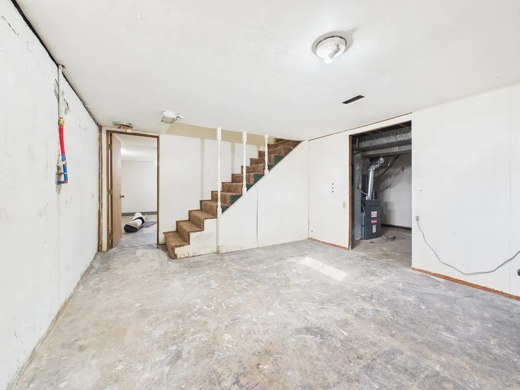 510 Wire Avenue Haysville KS 67060