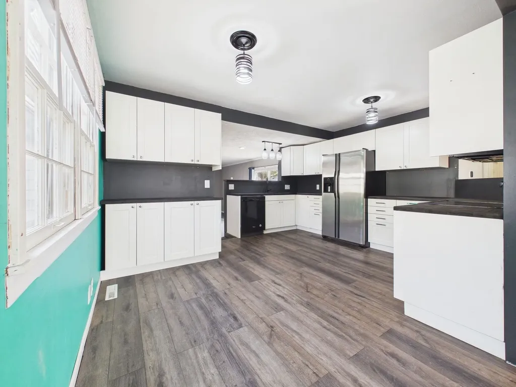 510 Wire Avenue Haysville KS 67060