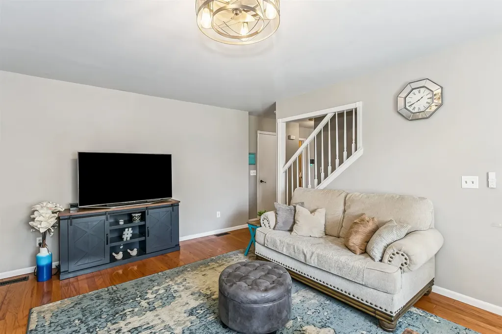 465 S Limuel Court Wichita KS 67235