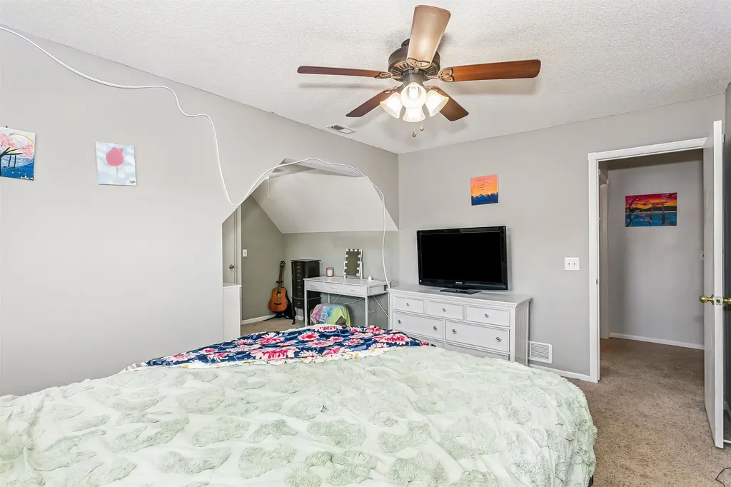 465 S Limuel Court Wichita KS 67235