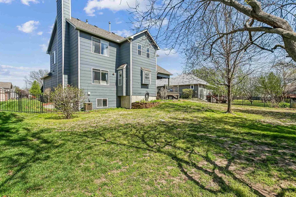 465 S Limuel Court Wichita KS 67235