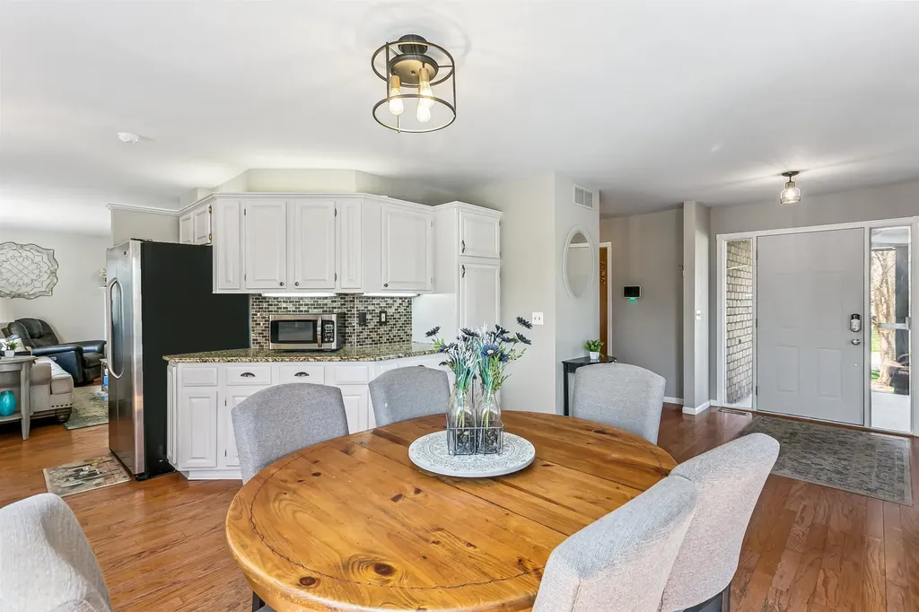 465 S Limuel Court Wichita KS 67235
