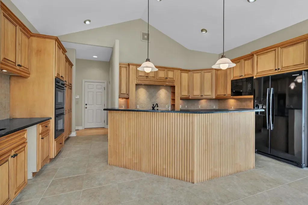 3 N Stagecoach Court Wichita KS 67230