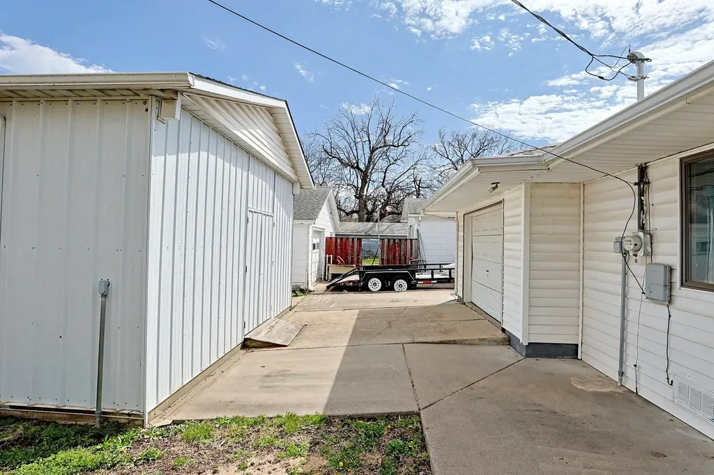 818 N Washington Street El Dorado KS 67042