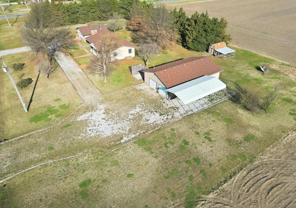 2416 W 111th Street S Peck KS 67120