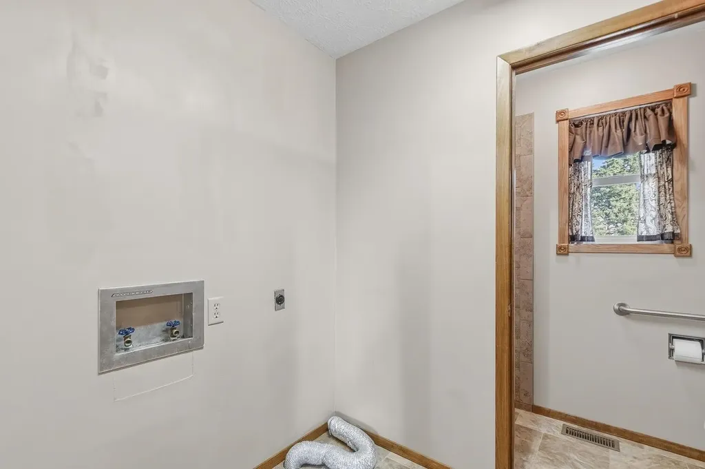 2416 W 111th Street S Peck KS 67120