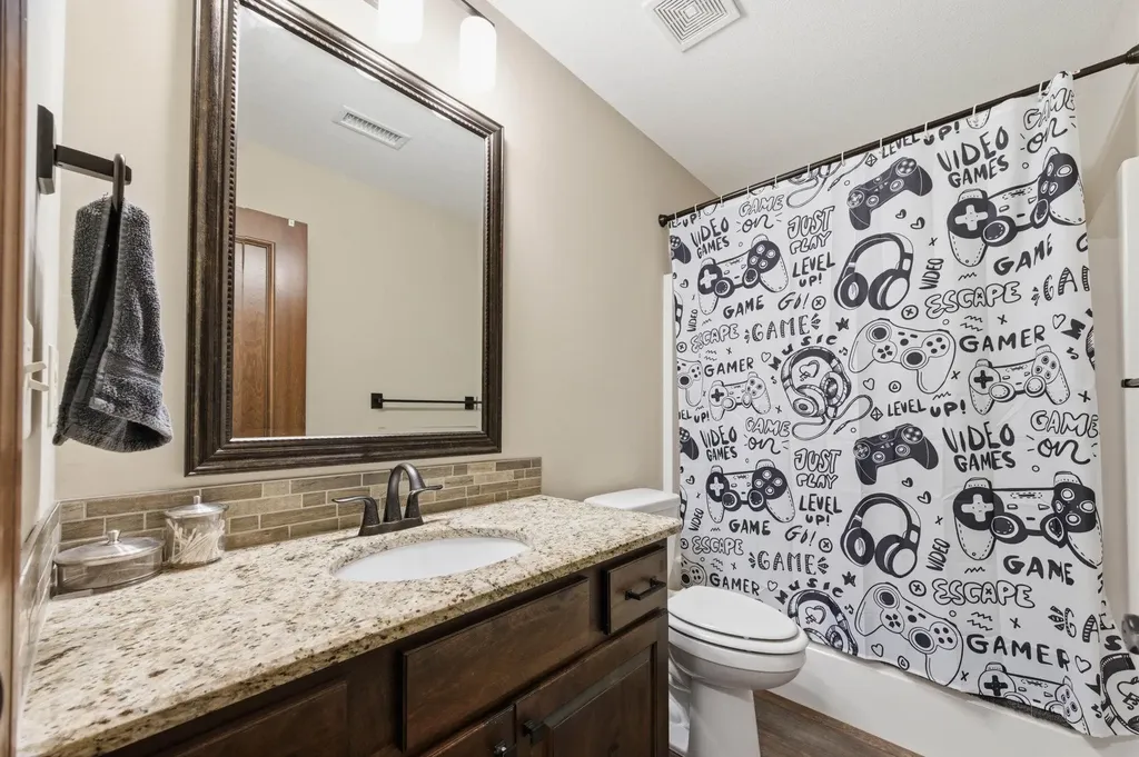 1109 E Rosemont Place Andover KS 67002