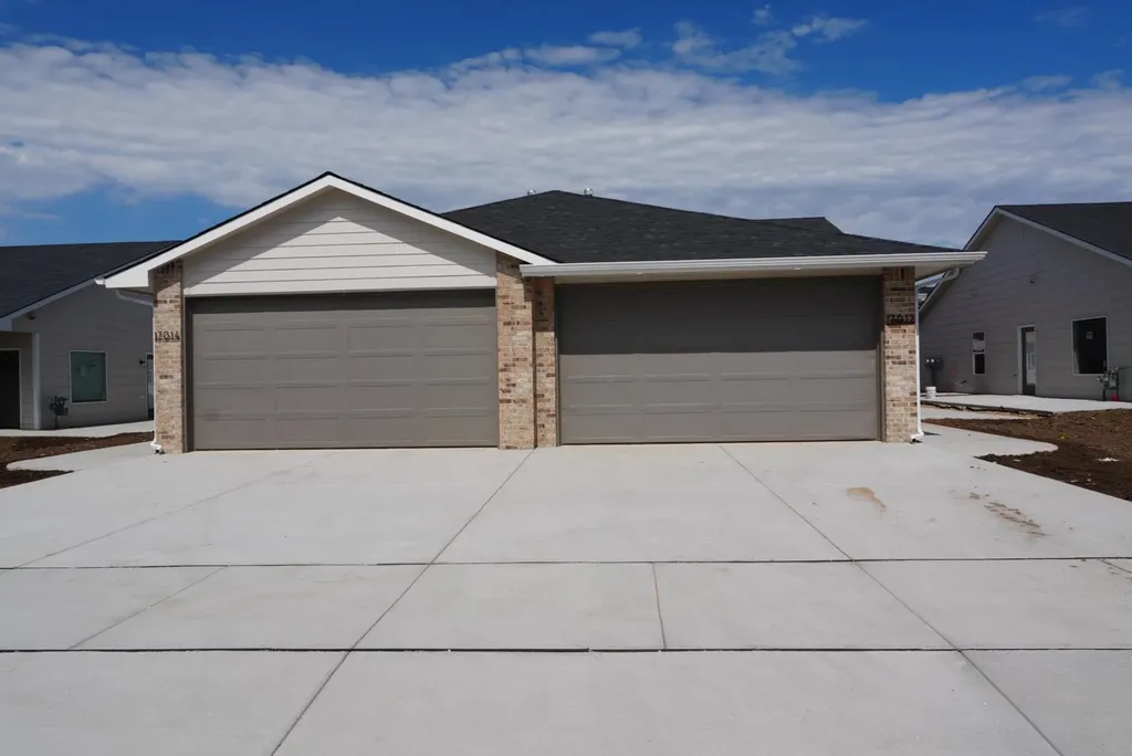 17012-14 W Lawson St Circle Goddard KS 67052