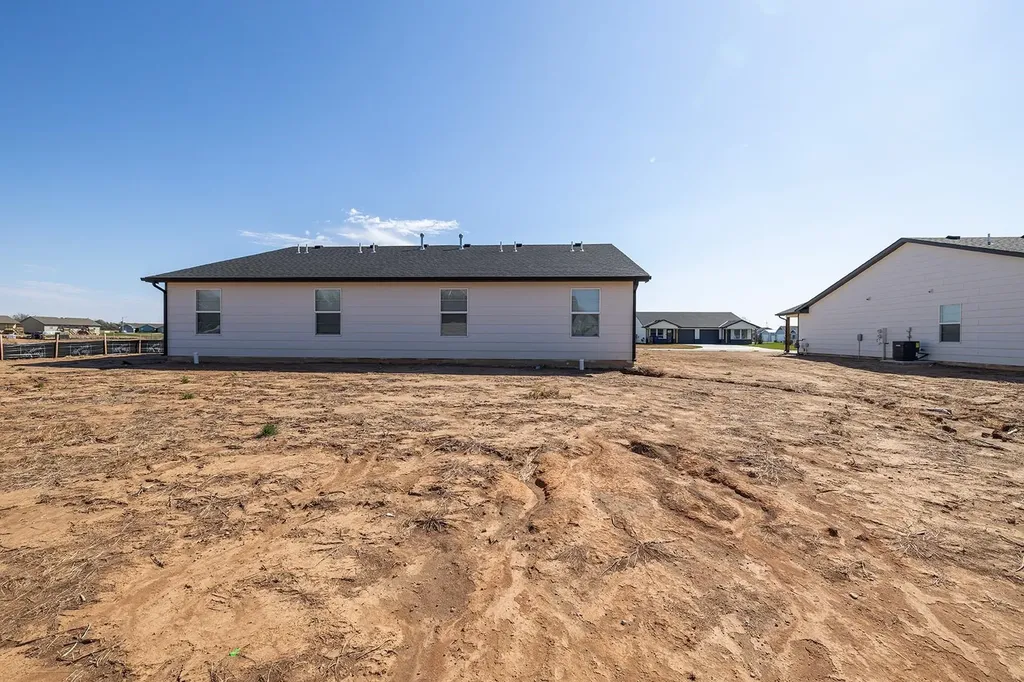183 N Indian Lakes Dr & 5 Additional Clearwater KS 67026
