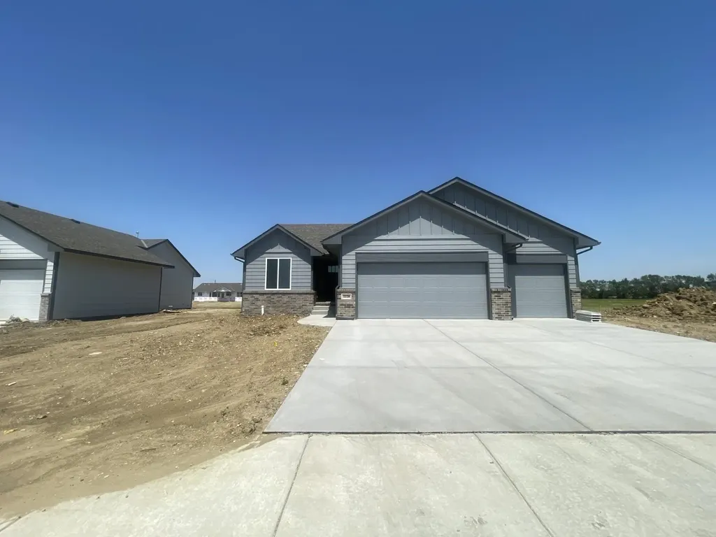 2228 E Chicory Street Andover KS 67002