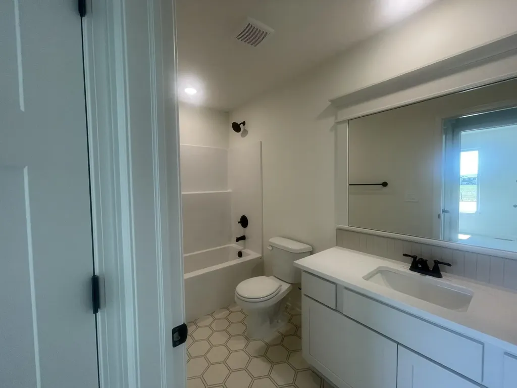 2228 E Chicory Street Andover KS 67002