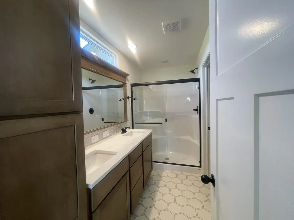 2228 E Chicory Street Andover KS 67002