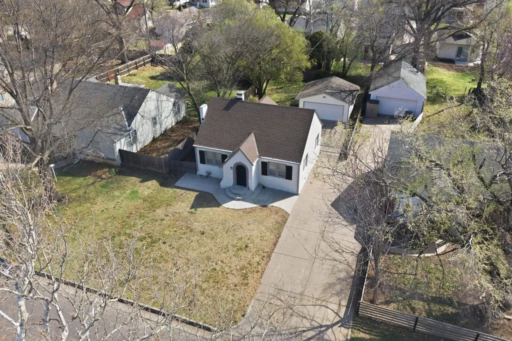 636 N Pershing Avenue Wichita KS 67208