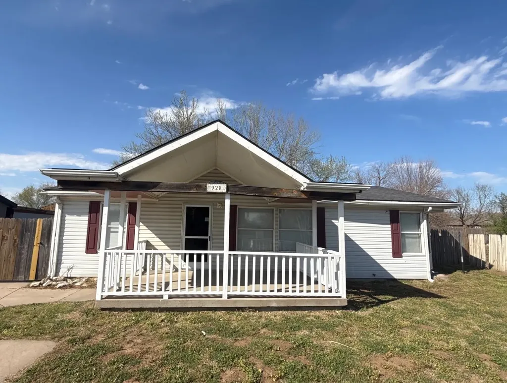 928 W Summey Street Haysville KS 67060