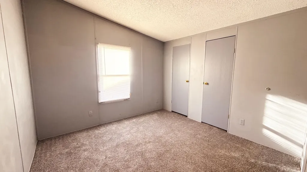 928 W Summey Street Haysville KS 67060