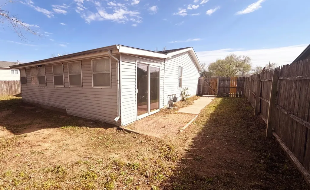 928 W Summey Street Haysville KS 67060