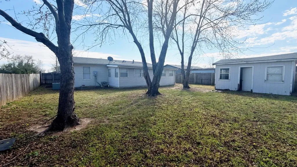 928 W Summey Street Haysville KS 67060