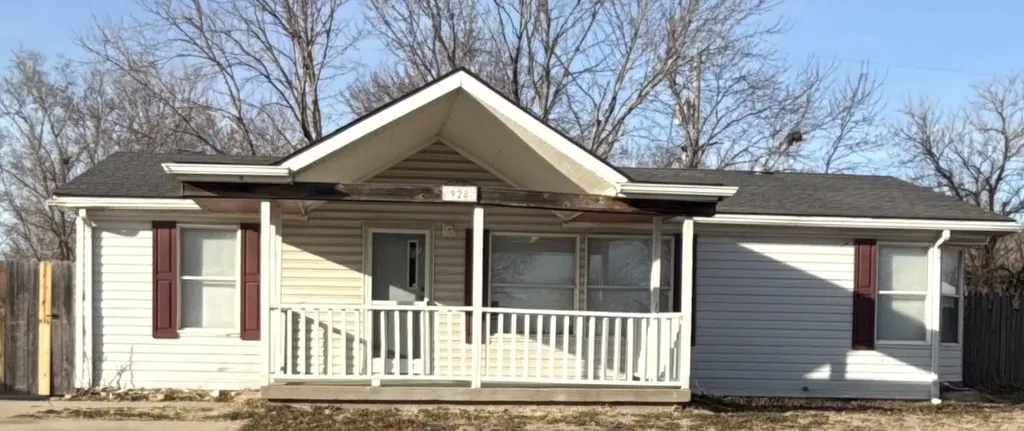928 W Summey Street Haysville KS 67060