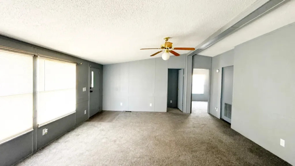 928 W Summey Street Haysville KS 67060