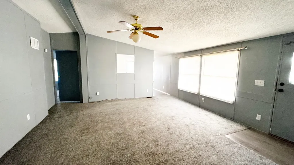928 W Summey Street Haysville KS 67060