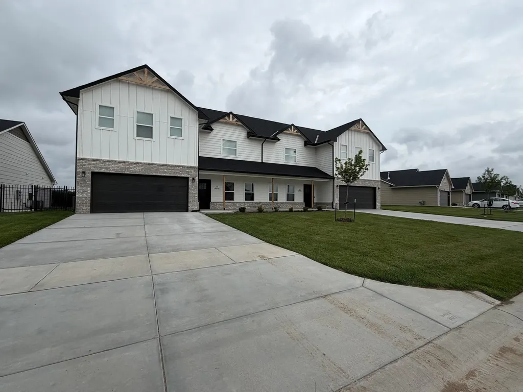 715 N Rainbow Lake Street Wichita KS 67235