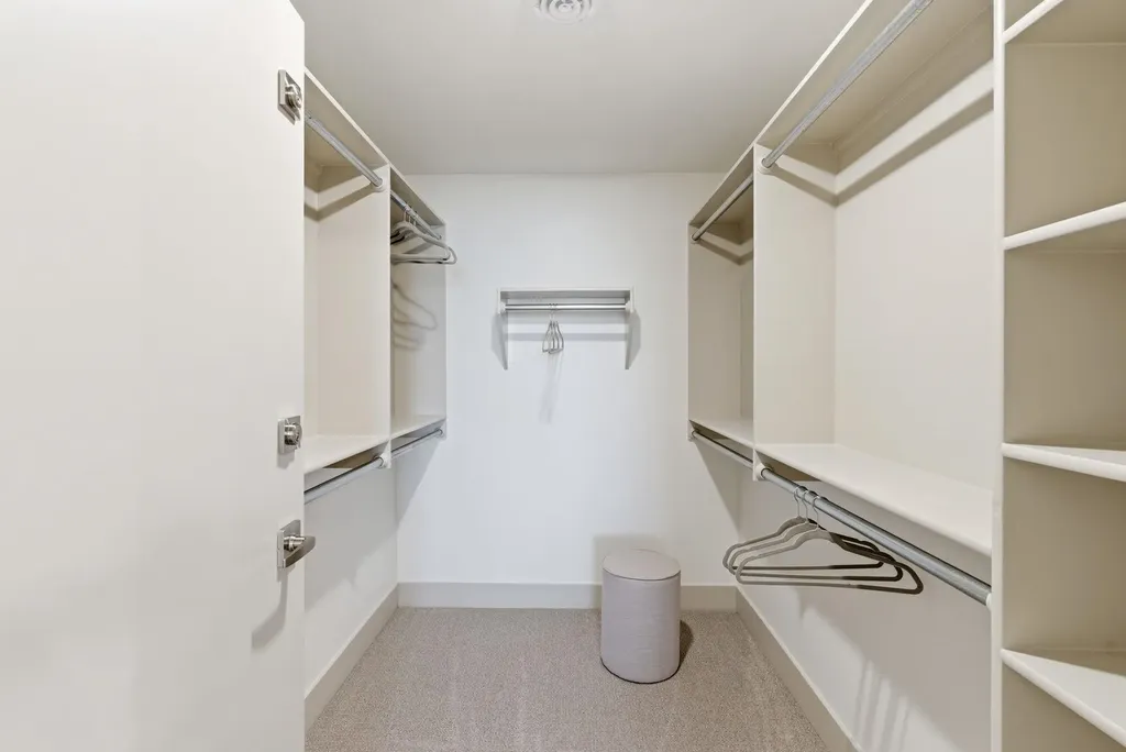 5856 E Central Park Bel Aire KS 67220