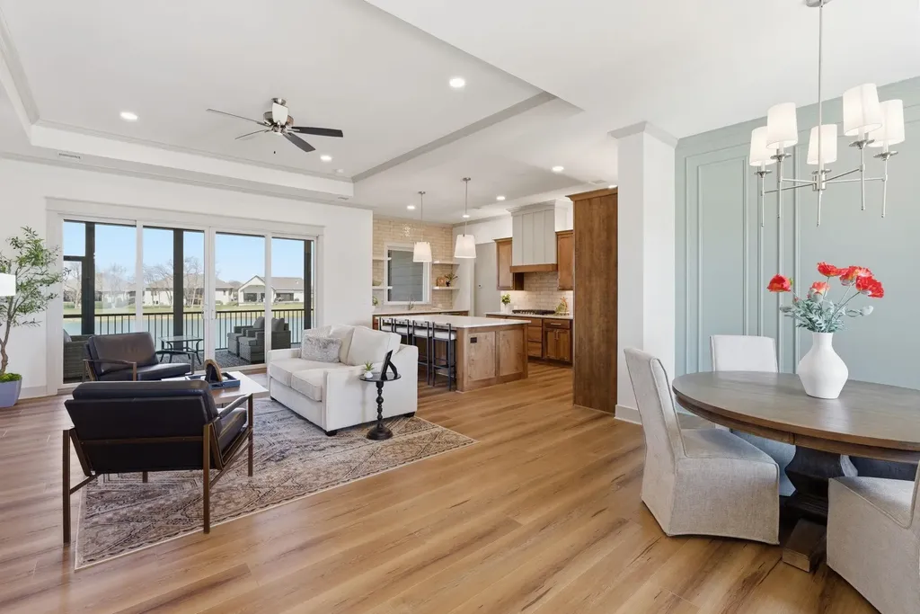 5856 E Central Park Bel Aire KS 67220