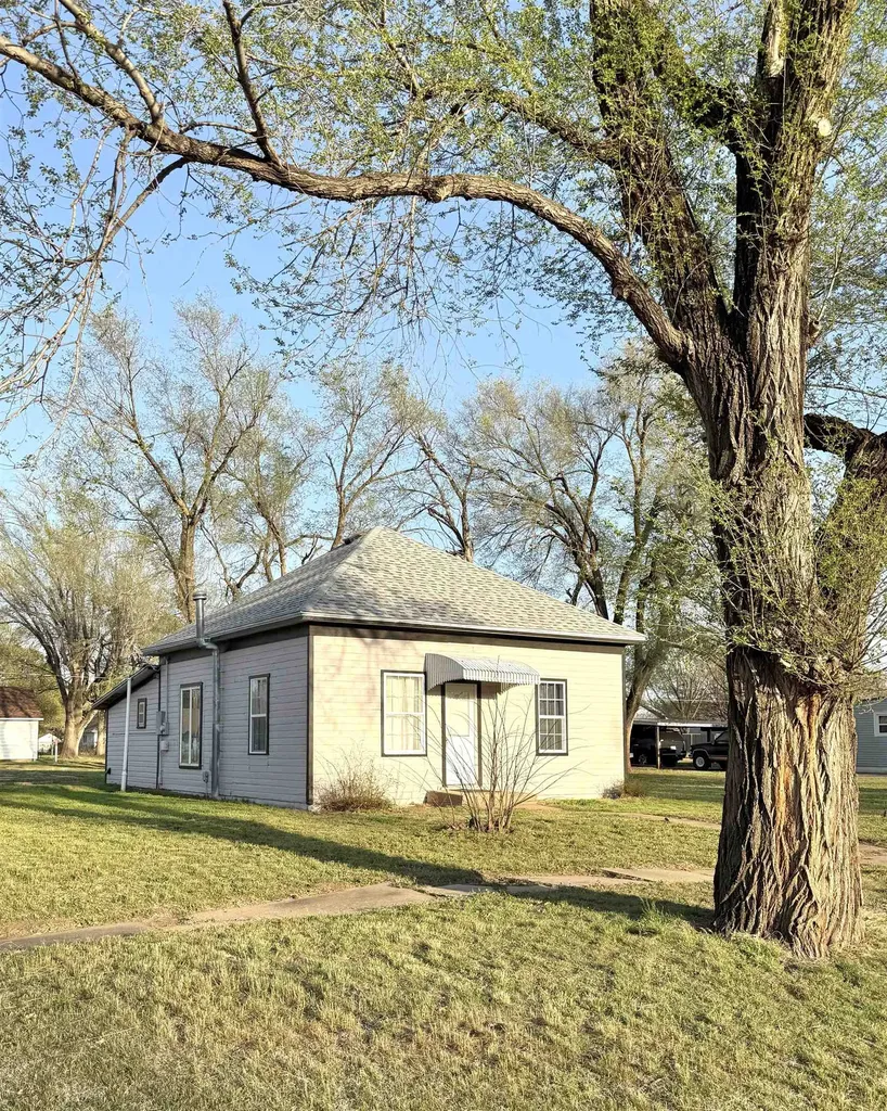401 S Lincoln Avenue Anthony KS 67003