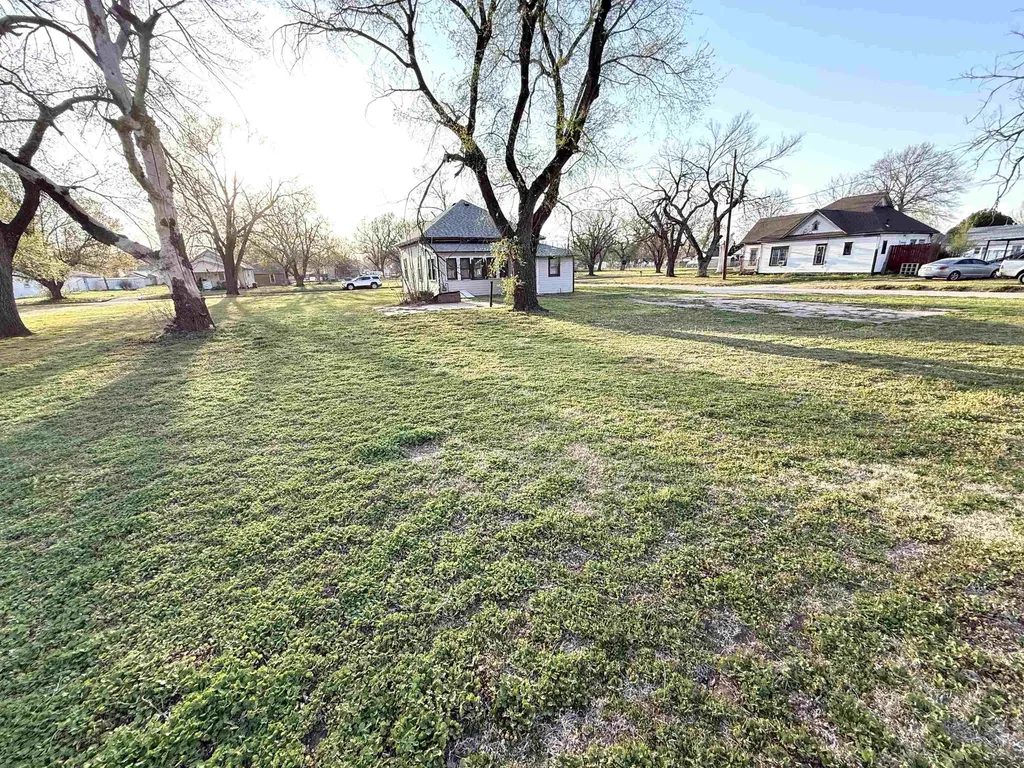 401 S Lincoln Avenue Anthony KS 67003