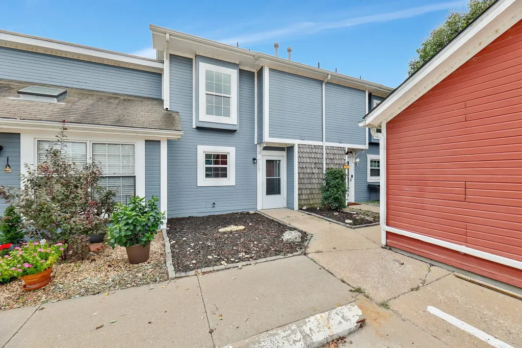 6725 N Shade Lane Wichita KS 67212
