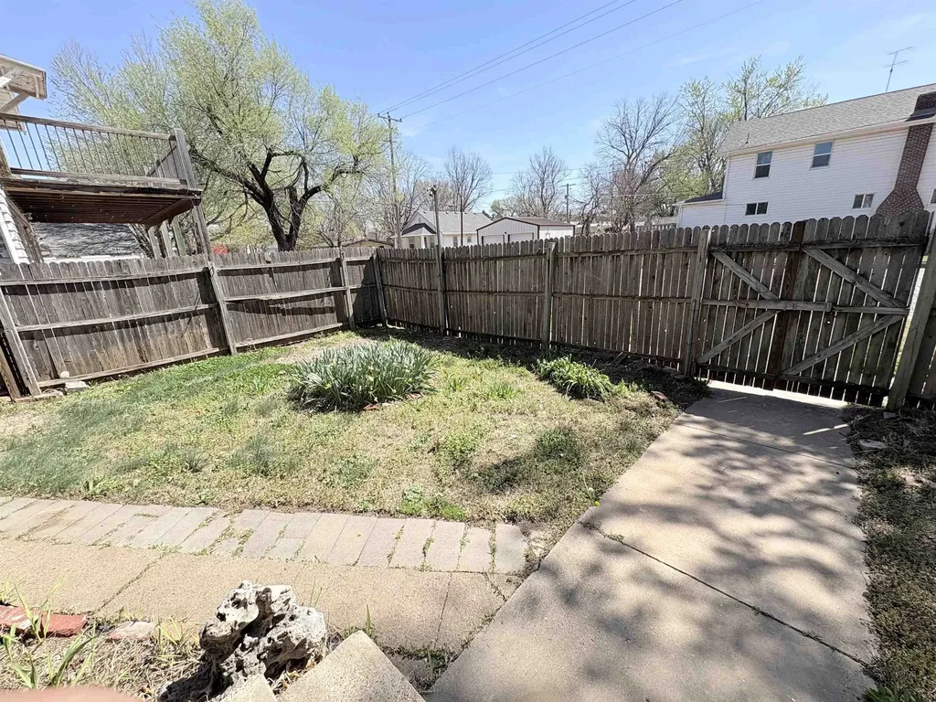 404 N 2nd Street Arkansas City KS 67005