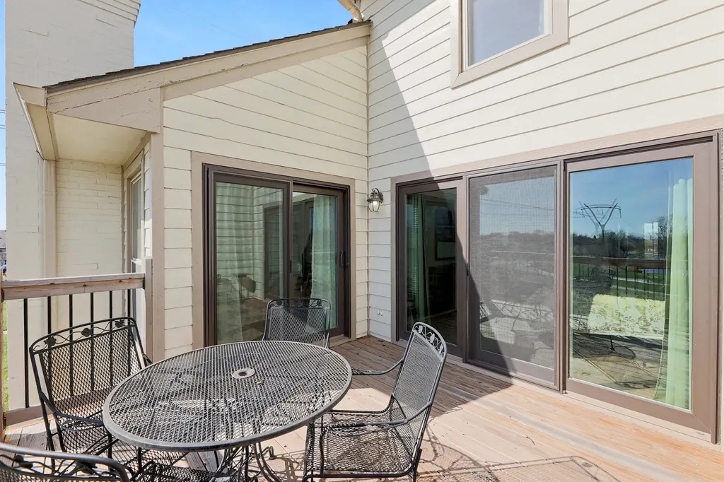 2614 N Executive Way Wichita KS 67226
