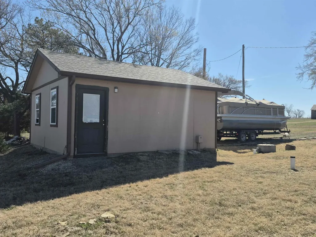 104 Eureka Lake Road Eureka KS 67045
