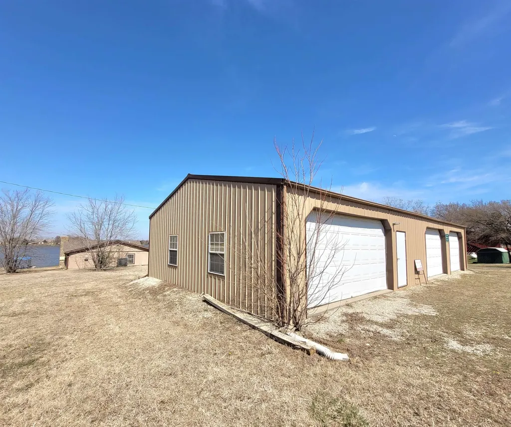 104 Eureka Lake Road Eureka KS 67045