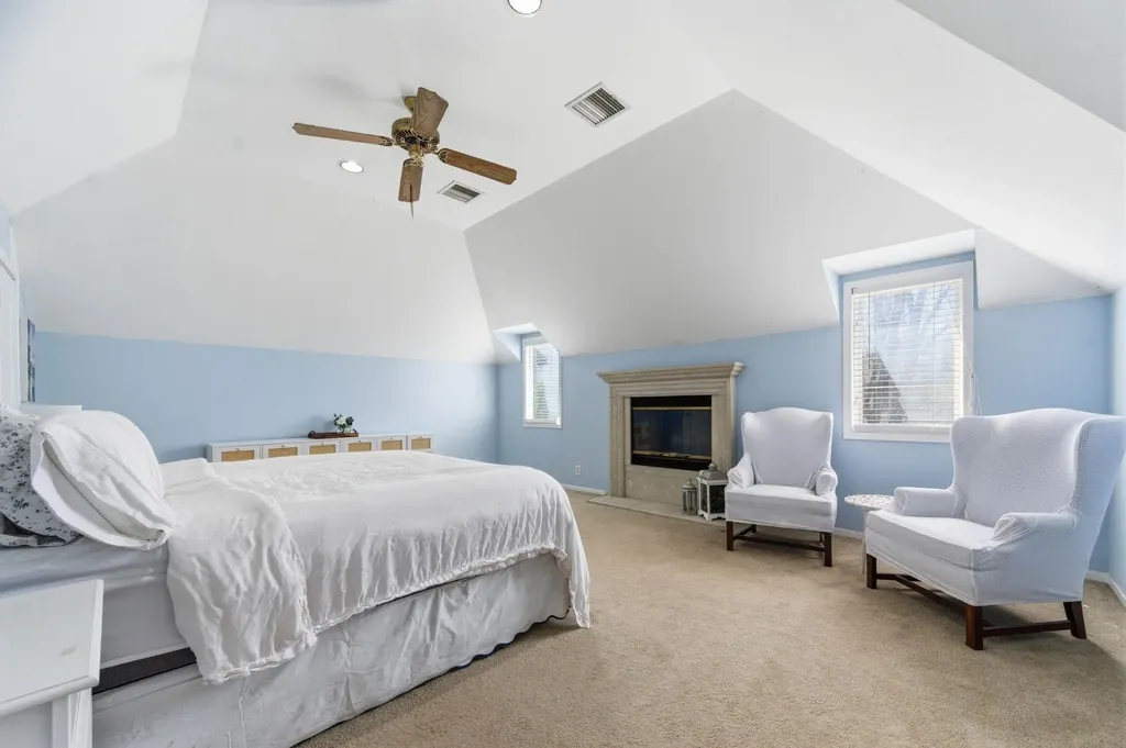1319 N Tallyrand Street Wichita KS 67206