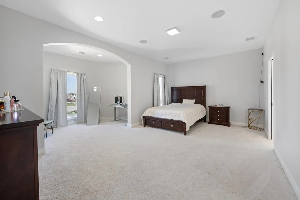 1818 N Burning Tree Circle Wichita KS 67230-1406