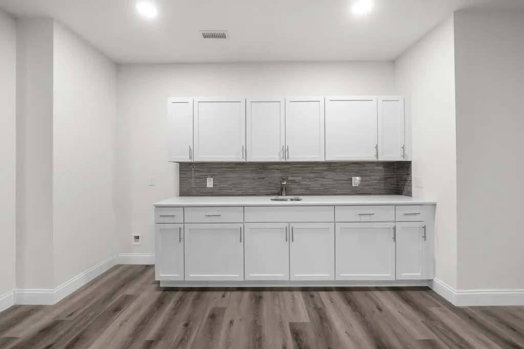 1818 N Burning Tree Circle Wichita KS 67230-1406