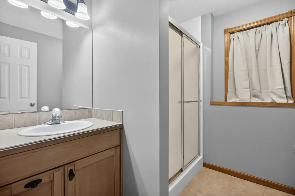 1635 S Tara Falls Court Wichita KS 67207