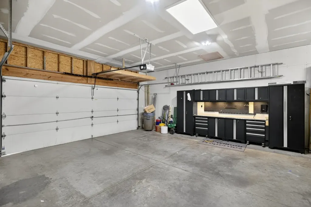 1635 S Tara Falls Court Wichita KS 67207