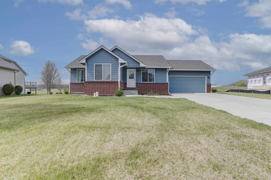4221 Quail Ridge Drive Winfield KS 67156