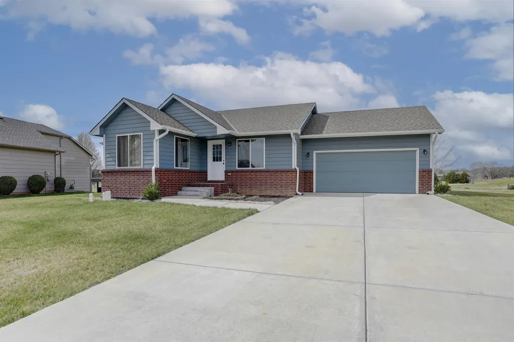 4221 Quail Ridge Drive Winfield KS 67156