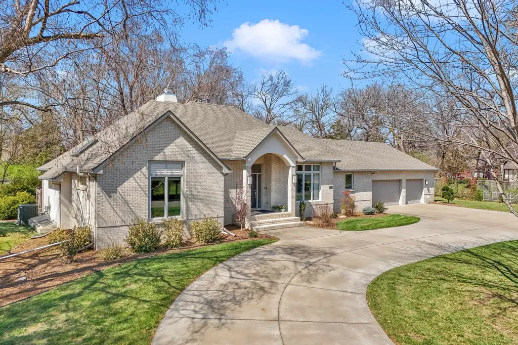 1401 Maple Street Newton KS 67114
