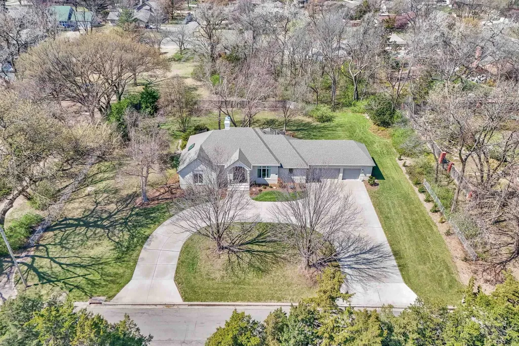 1401 Maple Street Newton KS 67114