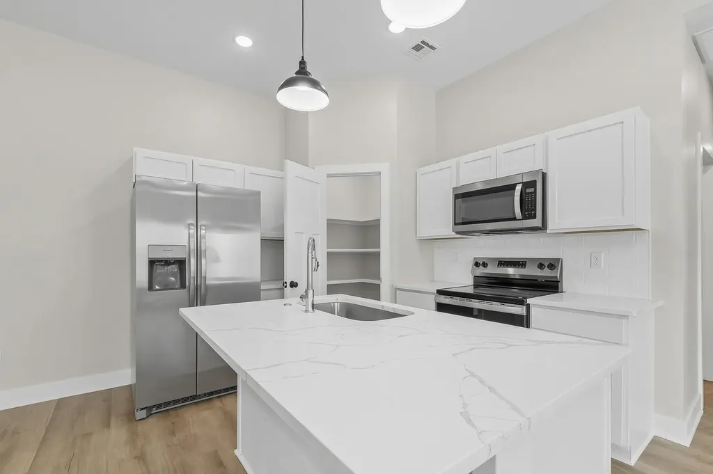 17136-38 W Lawson St Circle Goddard KS 67052