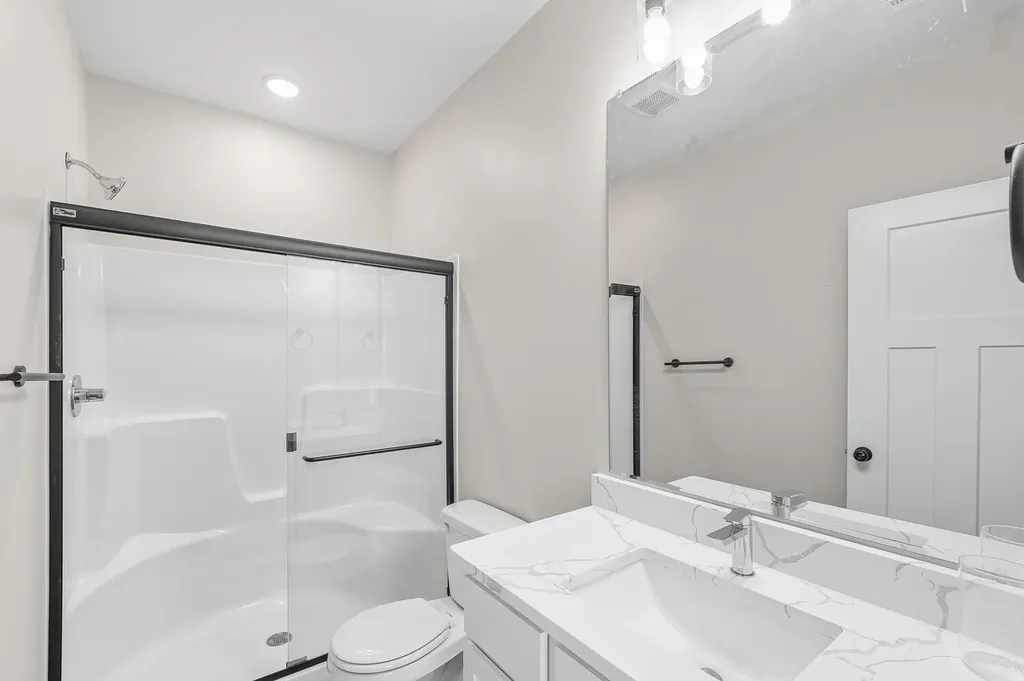 17136-38 W Lawson St Circle Goddard KS 67052