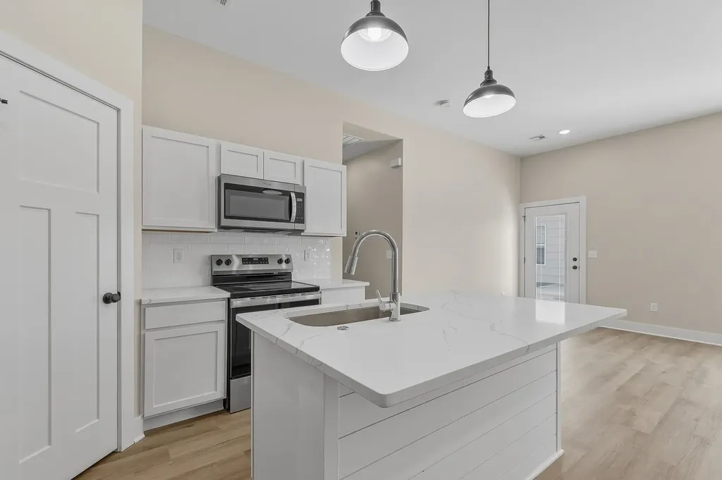 17136-38 W Lawson St Circle Goddard KS 67052
